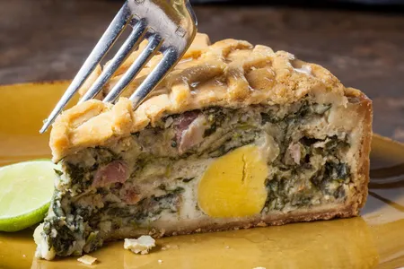 Pastel de Acelga, huevo y tocino